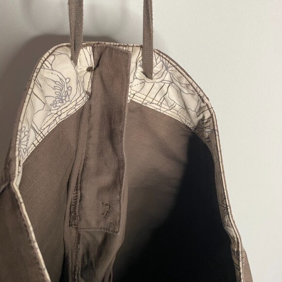 MEC Mountain Equipment Co-Op Brown Capri Cargo Ripstop Hiking Pants 6 - Picture 7 of 13